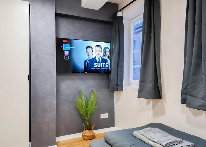 Daire Alfa 2z-apartment 4 Betten Smarttv Wlan Nahe Wasen Daimler L Bad & Kueche L 2br 4 Beds Kitchen Bathroom Stuttgart