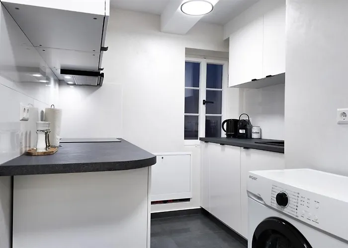 Alfa 2z-apartment 4 Betten Smarttv Wlan Nahe Wasen Daimler L Bad & Kueche L 2br 4 Beds Kitchen Bathroom Stuttgart