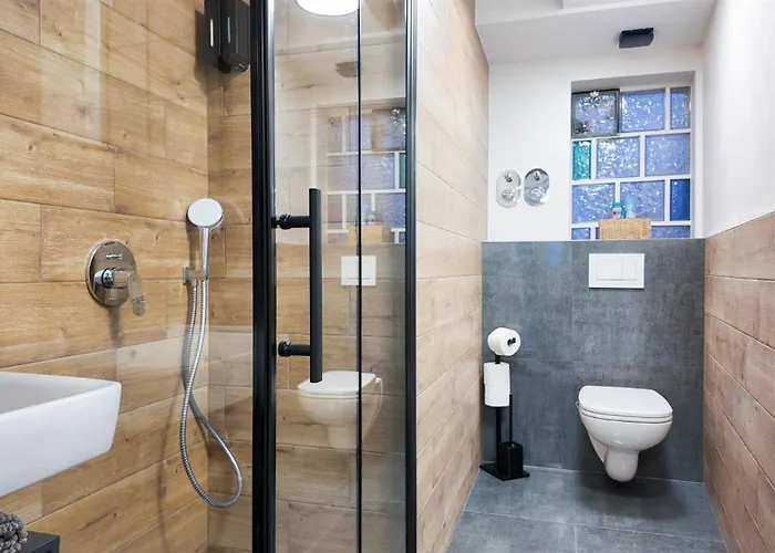 Alfa 2z-apartment 4 Betten Smarttv Wlan Nahe Wasen Daimler L Bad & Kueche L 2br 4 Beds Kitchen Bathroom